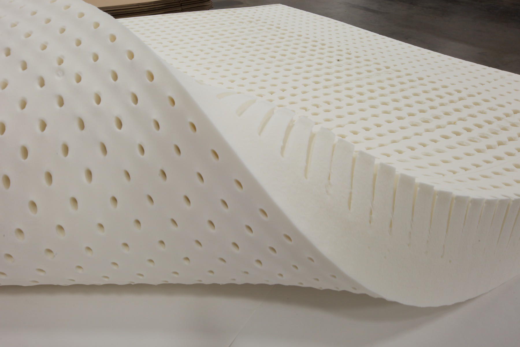 memory foam umder latex foam mattress