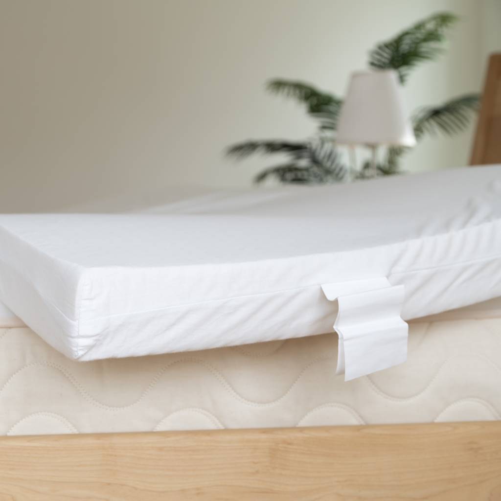 Spindle mattress latex layer with cover