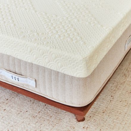 Brentwood Home Hybrid Latex Mattress