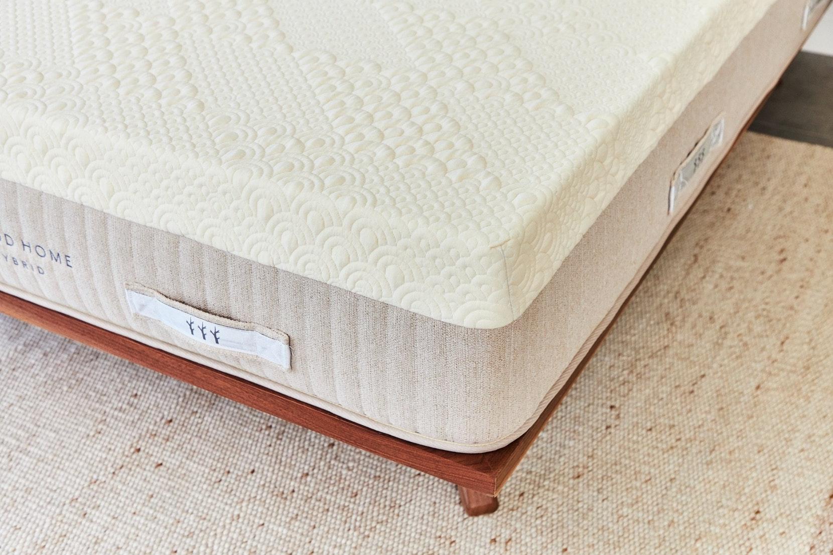 Brentwood Home Hybrid Latex Mattress