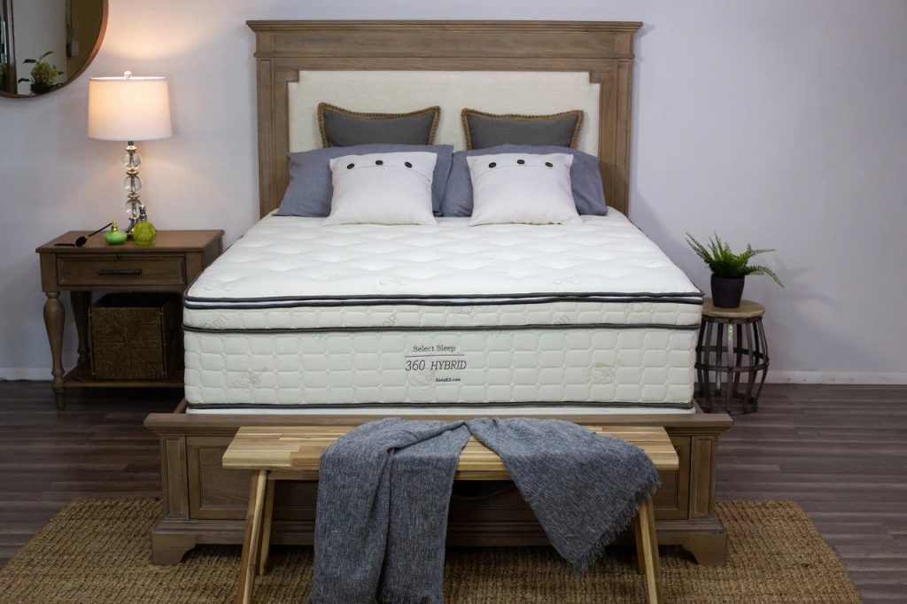 The firm side is a 7-9 / 10. This side is perfect for stomach sleepers, those who prefer a firm mattress and heavy (300+ pounds) sleepers.