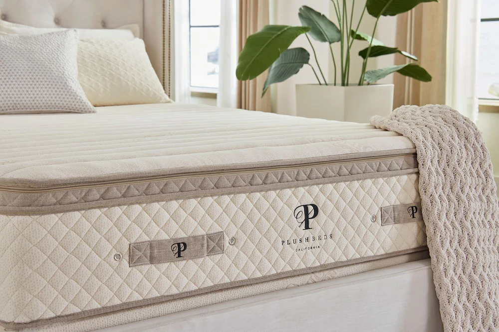 https://www.naturalmattressfinder.com/wp-content/uploads/2023/05/Plush-Beds-Luxury-Bliss-6.webp